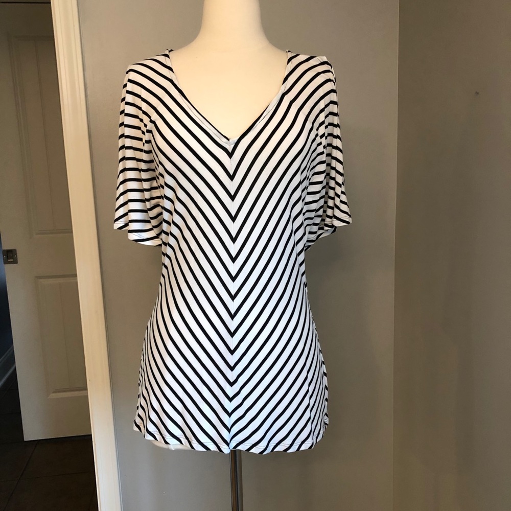 White House Black Market Short Sleeve Shirt